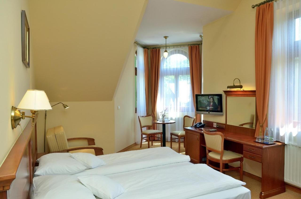 Hotel Stefania Krynica Zdroj Bagian luar foto