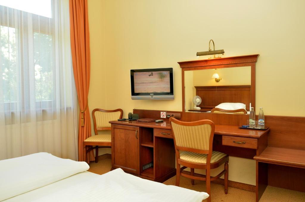 Hotel Stefania Krynica Zdroj Ruang foto