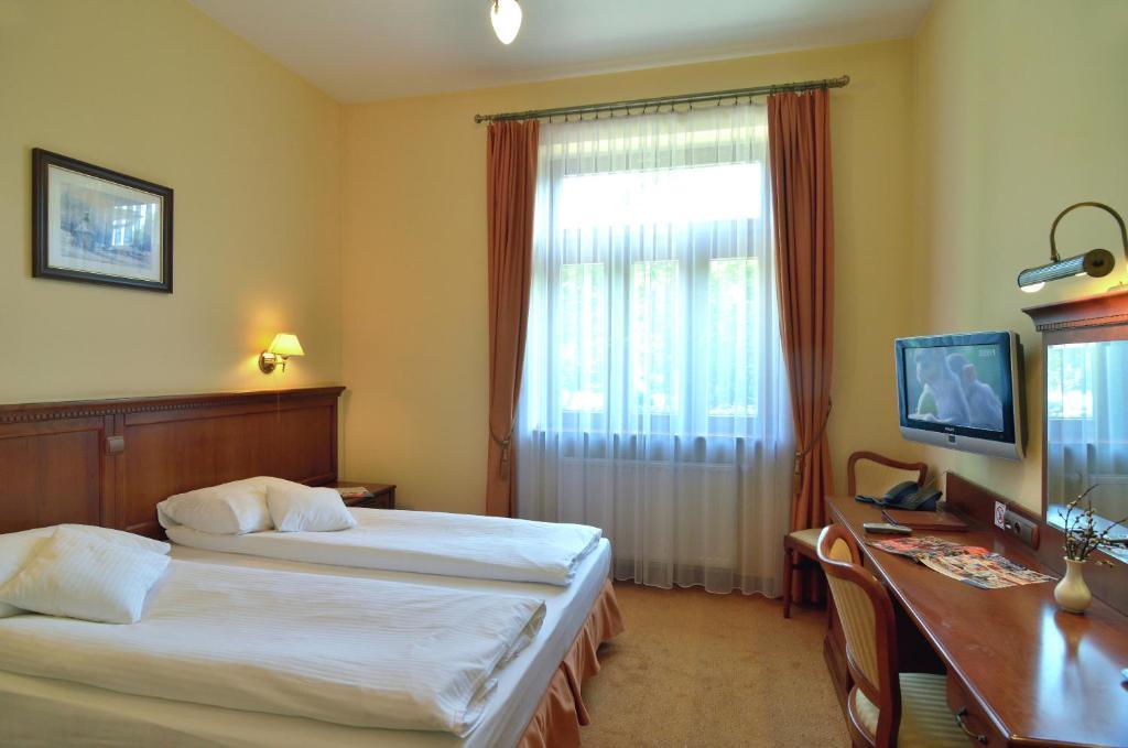 Hotel Stefania Krynica Zdroj Ruang foto