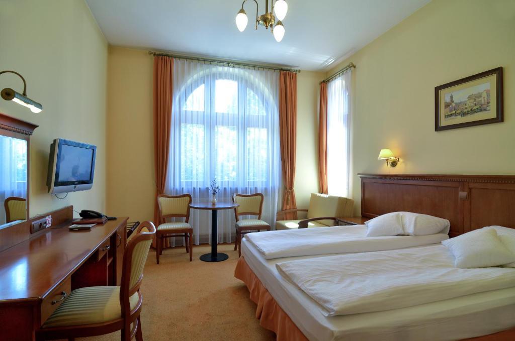 Hotel Stefania Krynica Zdroj Ruang foto